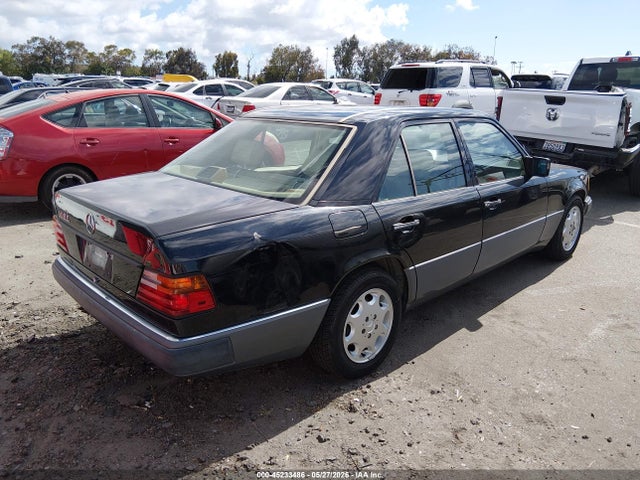 Mercedes-Benz 400 E