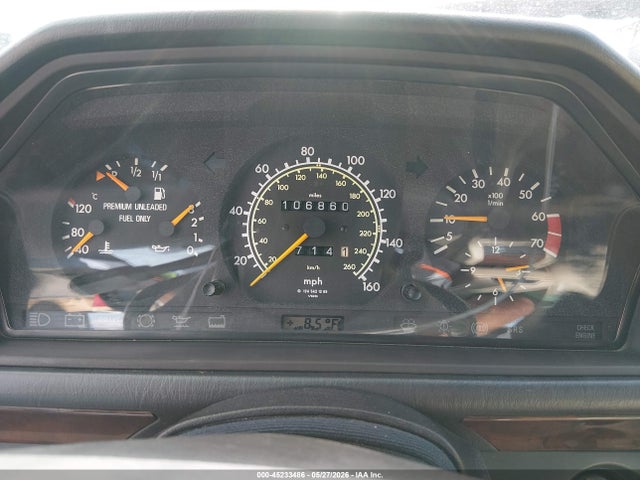 Mercedes-Benz 400 E
