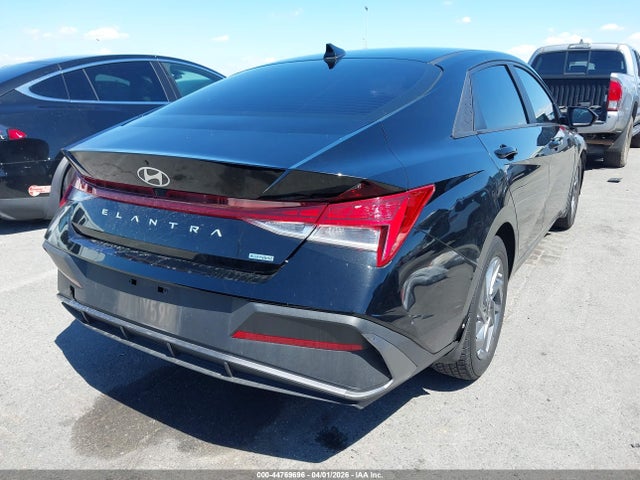 Hyundai ELANTRA Blue