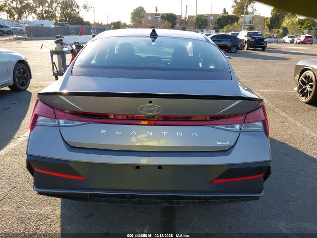 Hyundai ELANTRA Sel Sport
