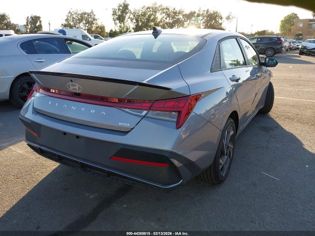 Hyundai ELANTRA Sel Sport