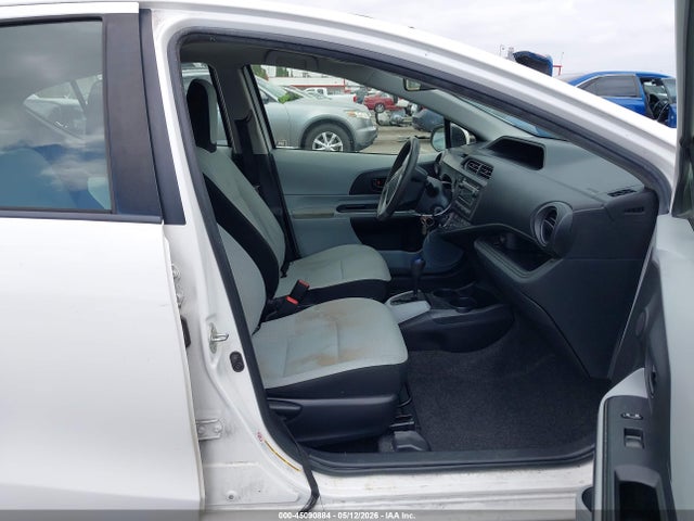 Toyota Prius c One