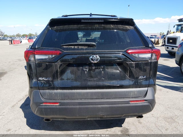 Toyota RAV4 Xle Premium