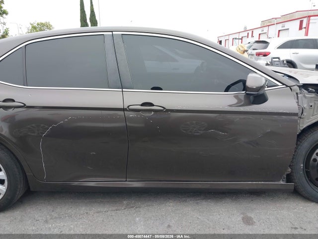 Toyota Camry Le