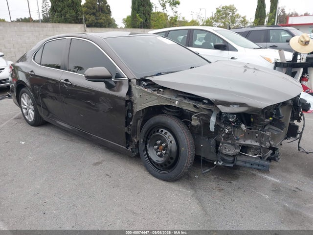 Salvage Toyota Camry Image