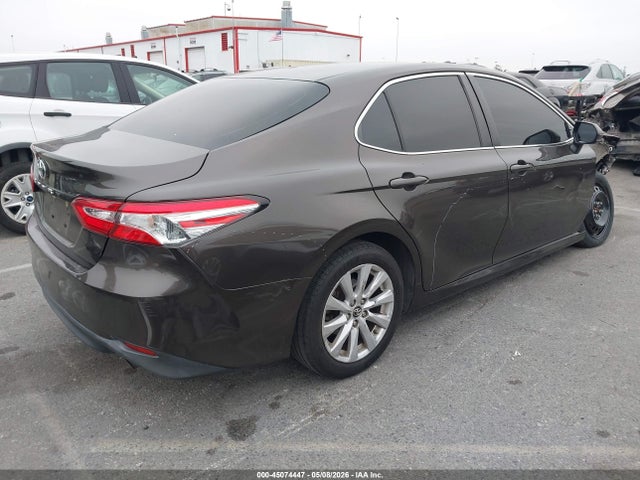 Toyota Camry Le