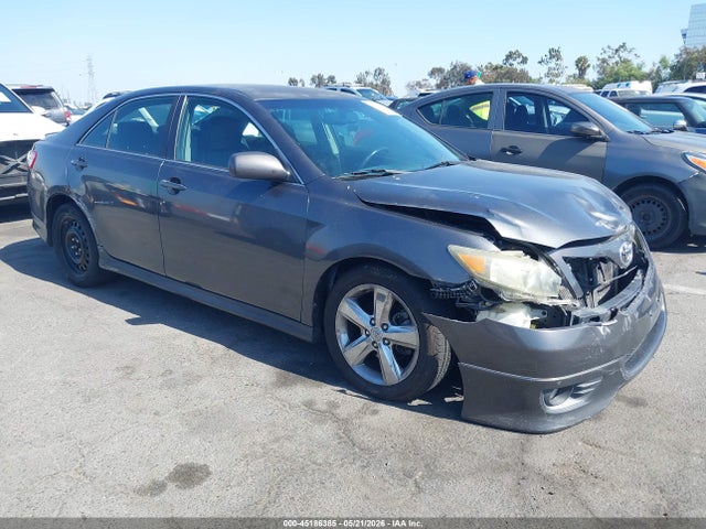Salvage Toyota Camry Image