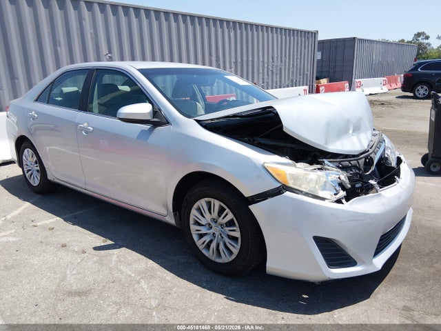 Salvage Toyota Camry Image