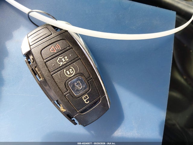 Lincoln MKC Select