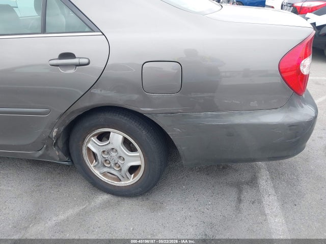 Toyota Camry Le V6