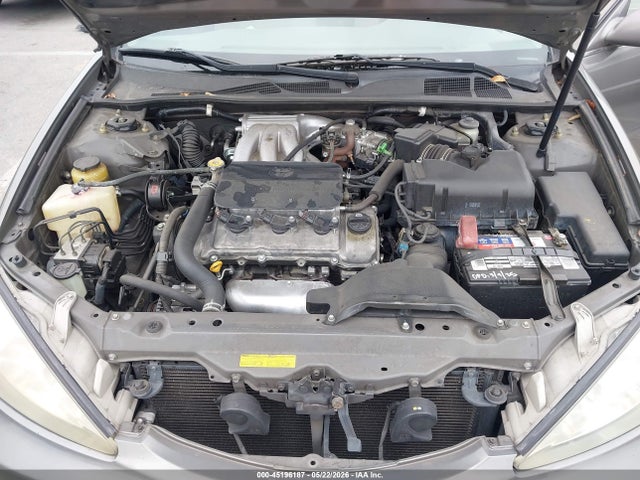 Toyota Camry Le V6