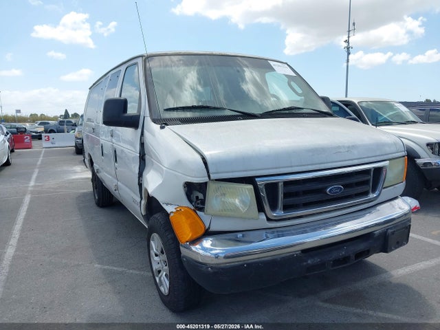 Salvage Ford E-350 Image
