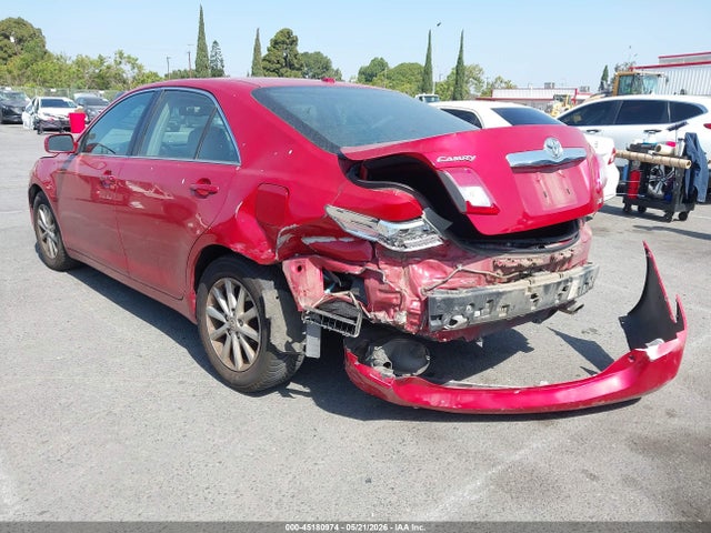 Toyota Camry Xle V6