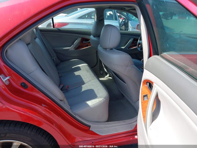 Toyota Camry Xle V6