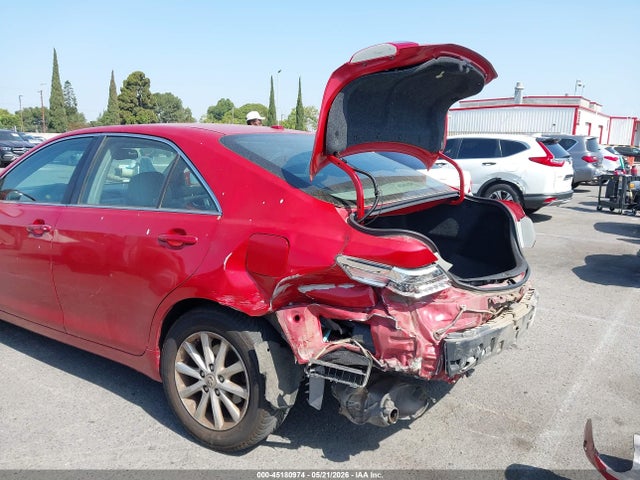 Toyota Camry Xle V6