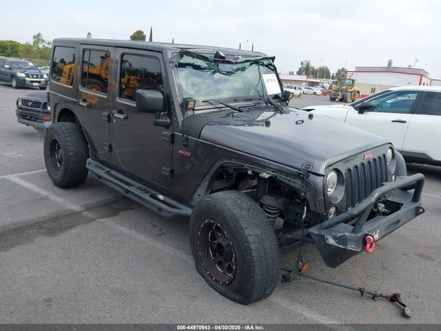 Salvage Jeep Wrangler Image