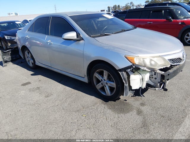 Salvage Toyota Camry Image
