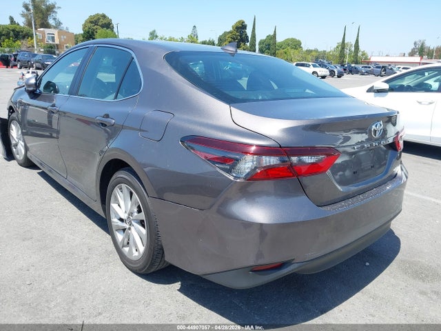 Toyota Camry Le