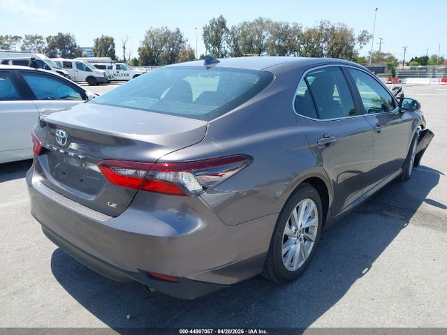Toyota Camry Le