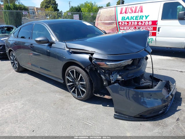 Salvage Honda Accord Image