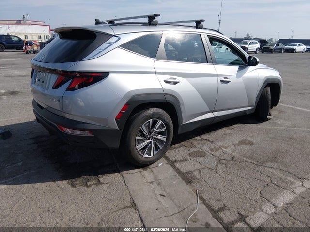 Hyundai TUCSON Blue