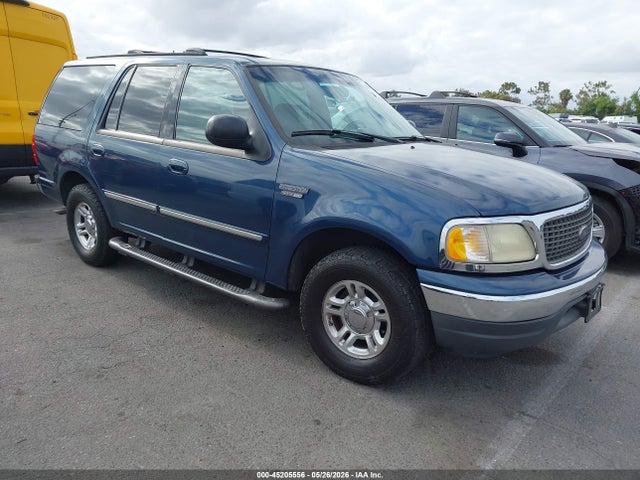 Salvage Ford Expedition Image