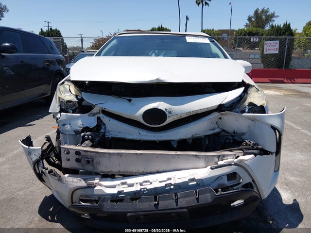 Toyota Prius v Three