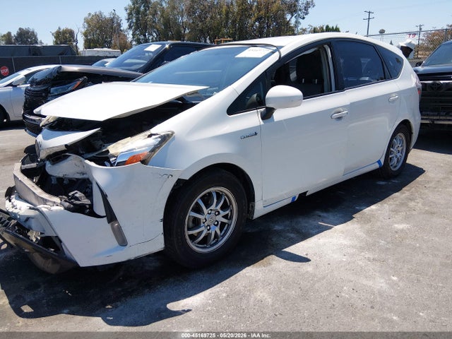 Toyota Prius v Three