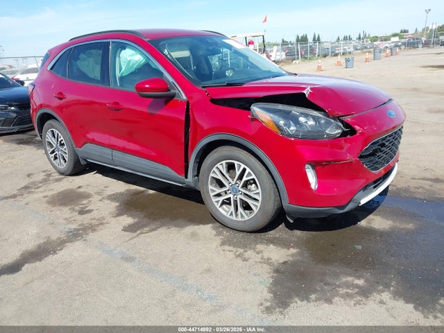 Salvage Ford Escape Image