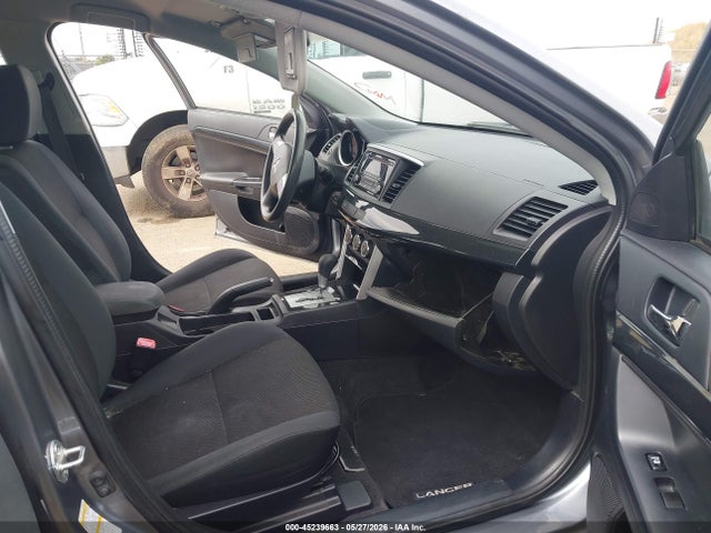 Mitsubishi Lancer Es