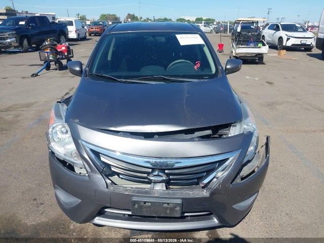 Nissan Versa 1.6 S+