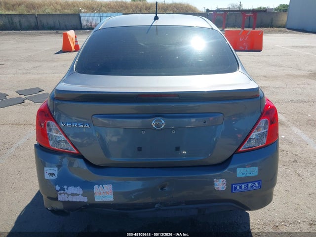 Nissan Versa 1.6 S+