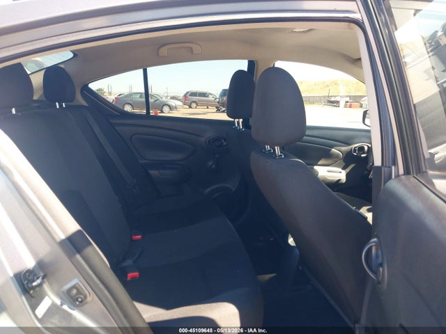 Nissan Versa 1.6 S+