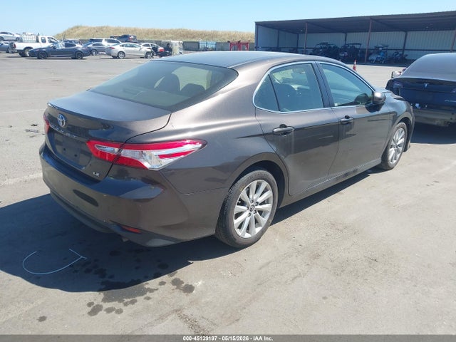 Toyota Camry Le