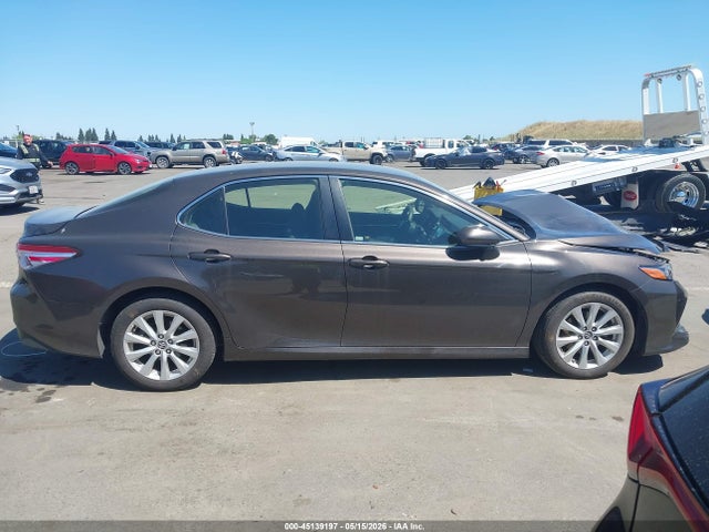 Toyota Camry Le