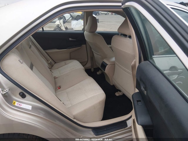 Toyota Camry Le