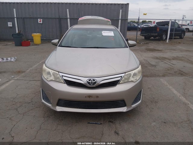 Toyota Camry Le