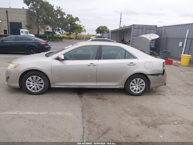 Toyota Camry Le