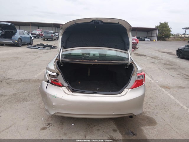 Toyota Camry Le