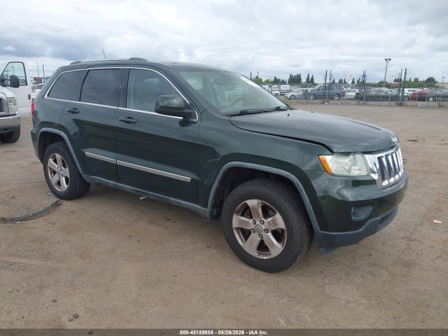 Salvage Jeep Grand Cherokee Image