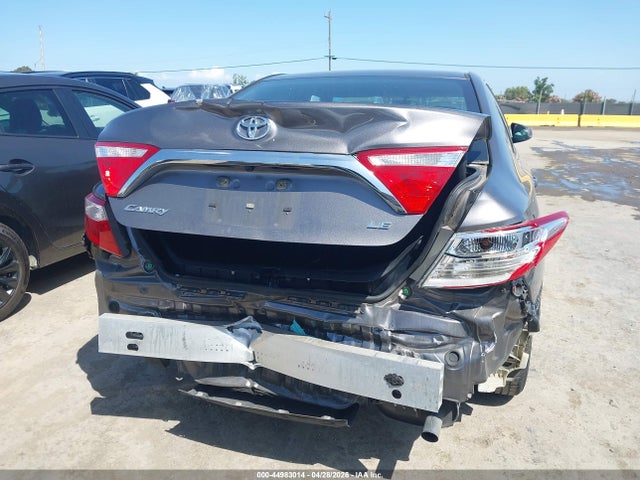 Toyota Camry Le