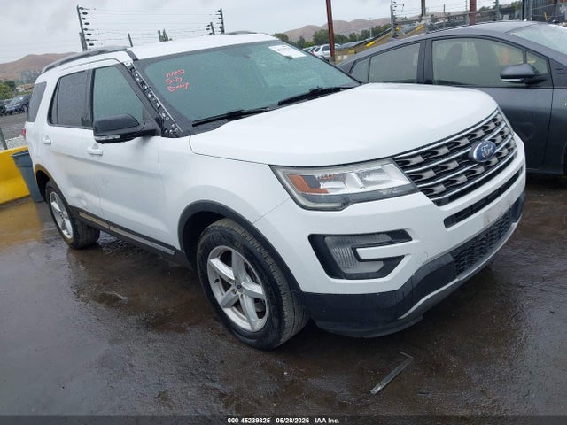Salvage Ford Explorer Image