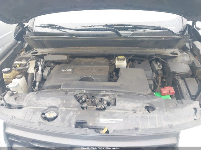 Nissan Pathfinder Sv