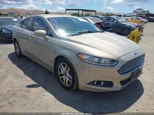 Salvage Ford Fusion Image