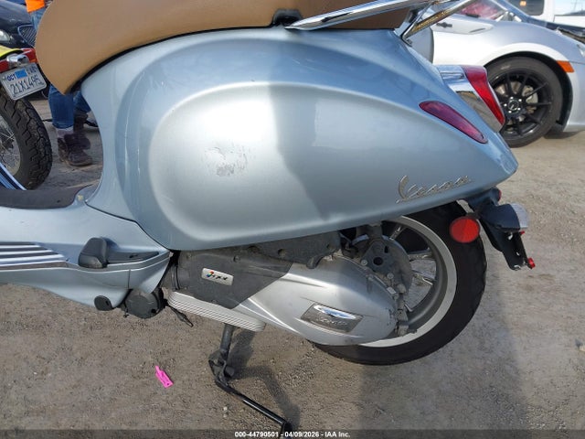 Vespa Primavera Sprint 150