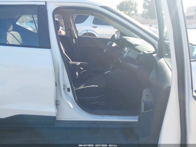 Nissan Kicks S Xtronic Cvt