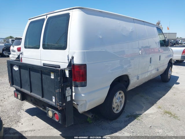 Ford E-150 Commercial