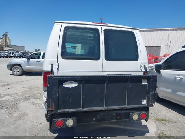 Ford E-150 Commercial