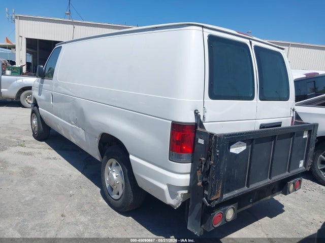 Ford E-150 Commercial