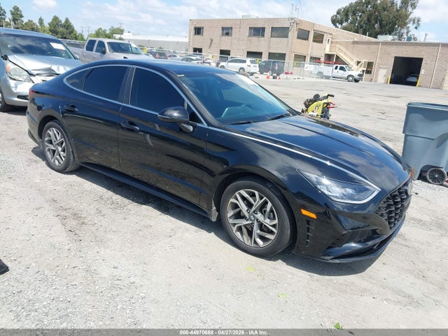Salvage Hyundai SONATA Image